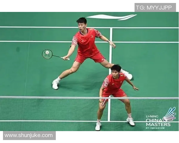 深圳羽毛球队在城市联赛中以62分稳居积分榜首位展现强劲实力